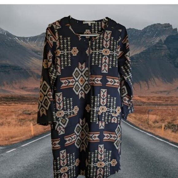 Collective Concepts small long sleeve Black with multi earth tones polyester - Picture 1 of 1